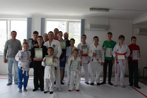 Змагання з боротьби у клубі єдиноборств «Ірбіс» у Києві. Записуйтесь у секцію зі знижки.