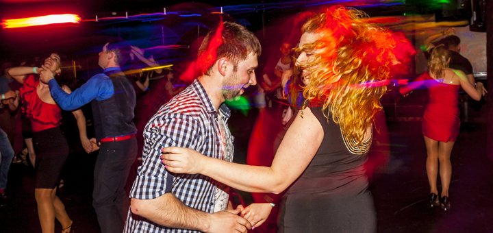 Заняття сальсою у школі танцi «LA SALSA Lviv» у Львові. Записатись недорого