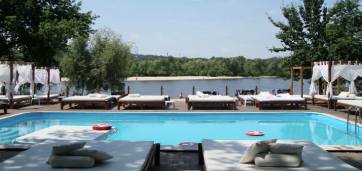 Night club & beach Bora Bora by SkyBar in Kiev 31