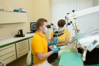 Протезування зубів у Центрі практичної стоматології у Івано-Франківську. Звертайтесь по акції.