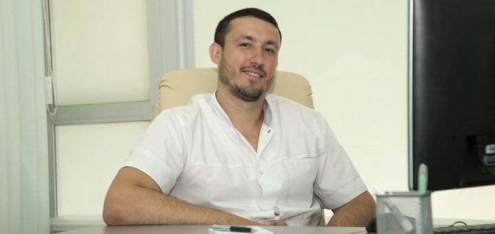Кабінет в медичному центрі «авсlinic» в києві. записуйтеся до лікаря зі знижкою.
