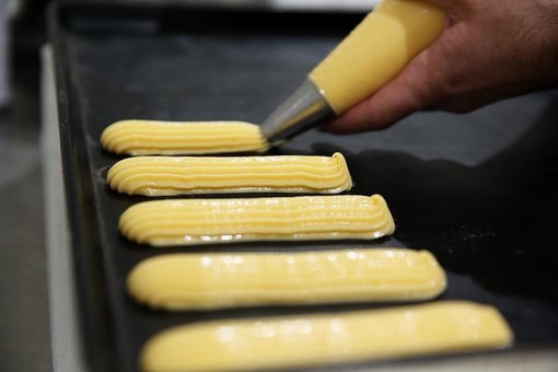 Эклеры в пекарне «Chef Bakery» в Киеве со скидкой