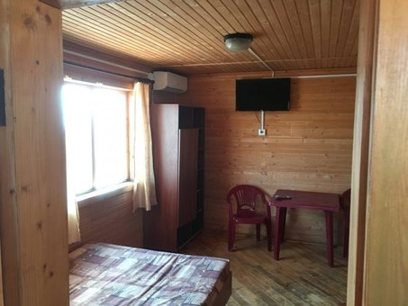 Двухместный номер на базе отдыха «Колос» в Кирилловке