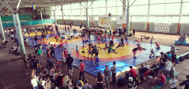 &quot;school of greco-roman wrestling&quot; in kiev. pay for subscriptions for the promotion.