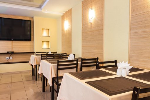 Restaurant at the recreation center &quot;volna&quot; in svetlovodsk. food discounts 1