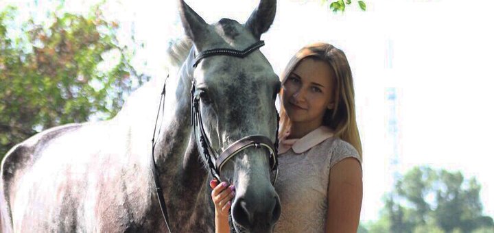 Ride on horseback from the equestrian club marit