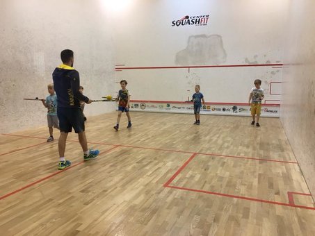 Сквош-корти у фітнес-центрі Squash Fit Center у Львові. Купуйте абонемент по акції.