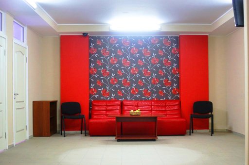 Vizit holl book a room