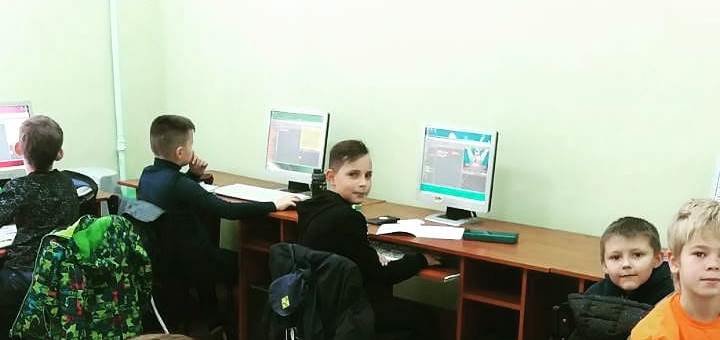 Знижки в освітньому центрі «volt education»