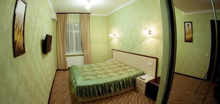 Номер в готелі при клубі «Т2». Забронювати номер зі знижкою. Готелі в Києві за низькою ціною.