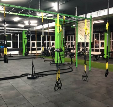 TRX у спортклубі «NEFORMAT» у Броварах. Купуйте абонемент за акцією.