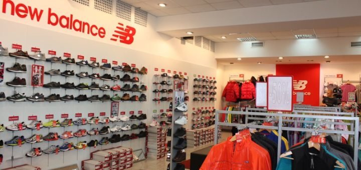 Скидки на весь ассортимент кроссовок «New balance»