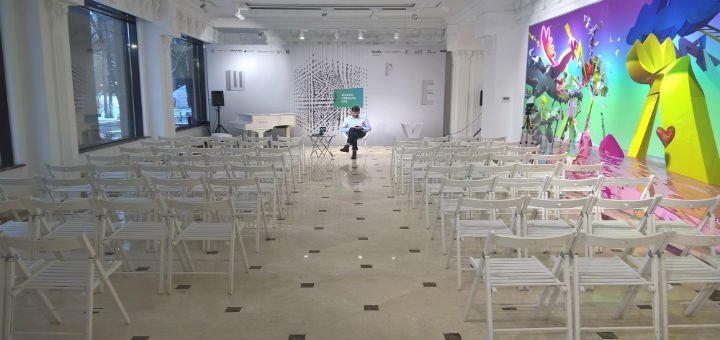 Галерея «Art Ukraine Gallery» в Киеве. Посетите выставку со скидкой.