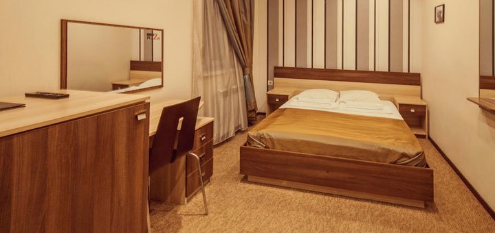 Номер в готелі «Nyvky Plaza» в Києві. Забронювати номер в готелі зі знижкою. Недорогий готель в Києві.