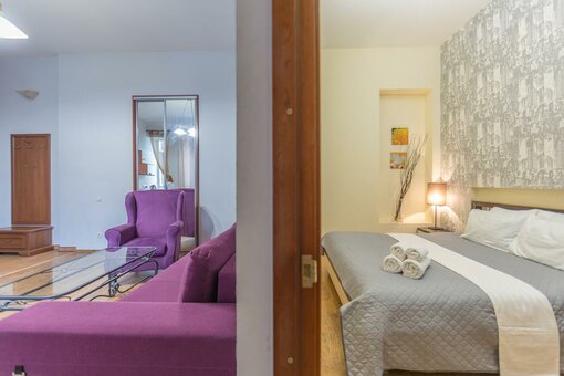 Apartment on sofievskaya 17 (kiev)