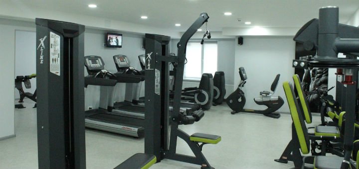 Кардио зона в спорт-клубе «Fitness House» в Виннице. Покупайте абонементы в тренажерный по акции.