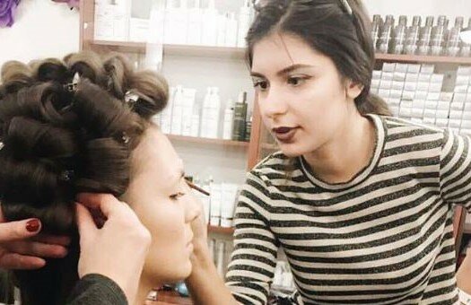 Make-up promotion in tvd beauty salon