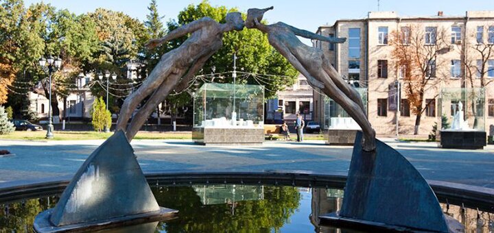 Monument to lovers in kharkov 2