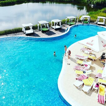 Пляжний комплекс Biruza Beach Club в Києві 5