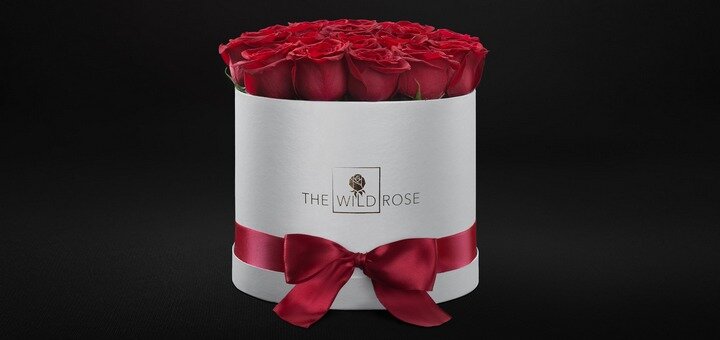 Букет в коробці «The Wild Rose». Замовити зі знижкою.