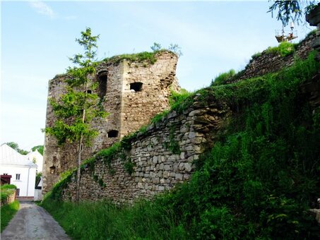 &quot;yazlovetsky castle&quot; ternopil