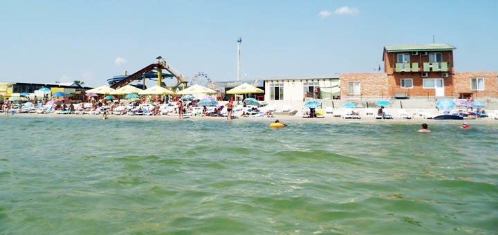 пляж возле пансионата Малибу