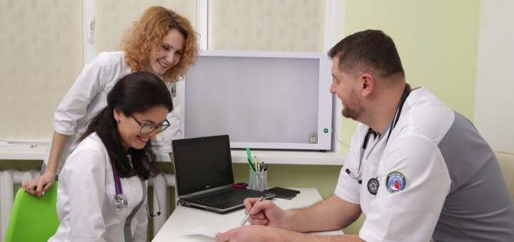 Акции на услуги в медицинском центре «Symonets DOC center»