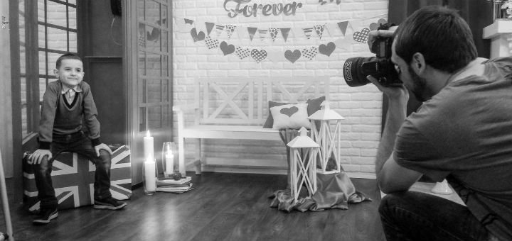 Студийная фотосессия от компании «Sunday studio» в Киеве. Бронируем время фотосъемки по акции.