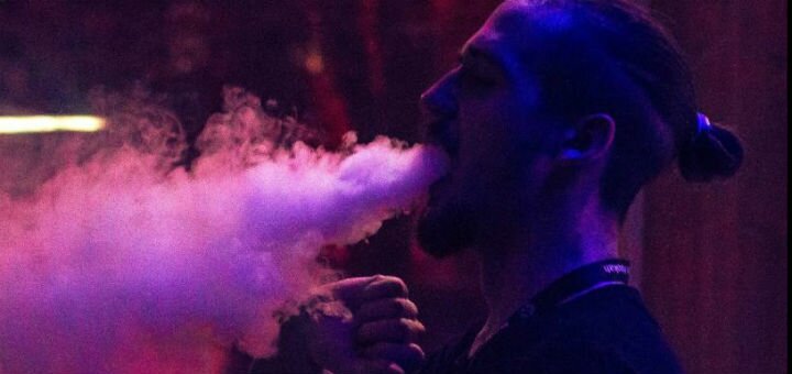 Cloud lounge bar