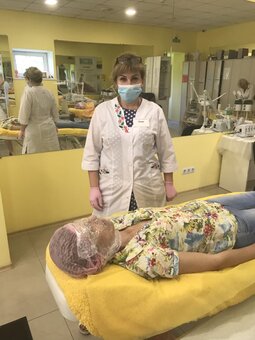 Чистка лица у косметолога Елены Мищенко в Днепре. Записаться на бесплатную консультацию.
