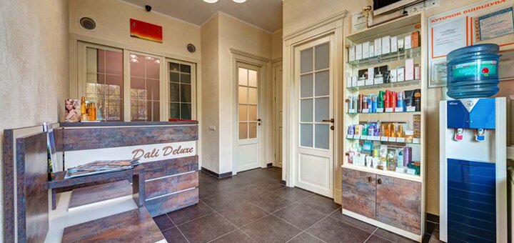 Beauty salon "Dali Deluxe" in Kiev. Order services at a discount. 1
