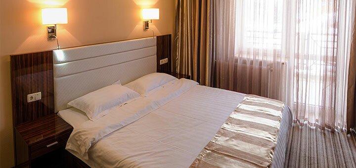 Discounts for rest in the hotel fortuna in skhidnytsia36