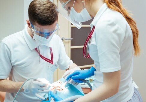 Dentistry porcelain in kiev. pay for professional teeth cleaning for a promotion.