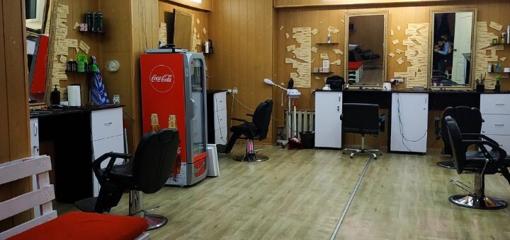 Promotional offers for haircut and beard styling in the elegance studio barbershop