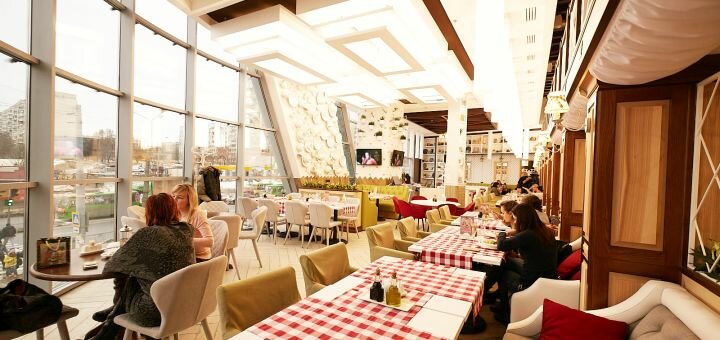 Discounts in the amato restaurant chain