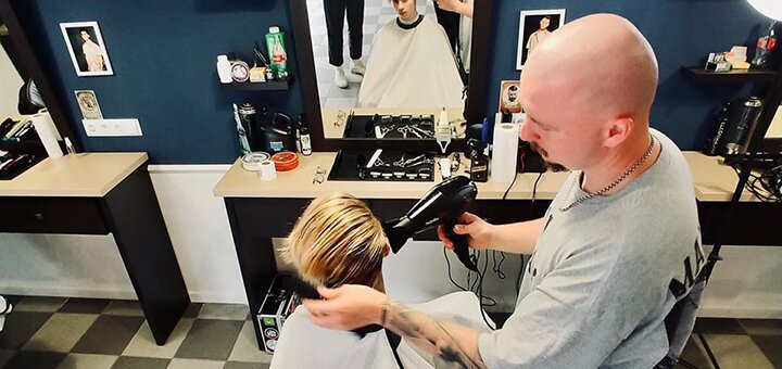 Барбершоп «Ruffade Barbershop» в Киеве. 