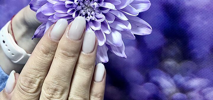 Маникюр, педикюр и однотонное покрытие гель-лаком в салоне красоты «Fiori» по скидке