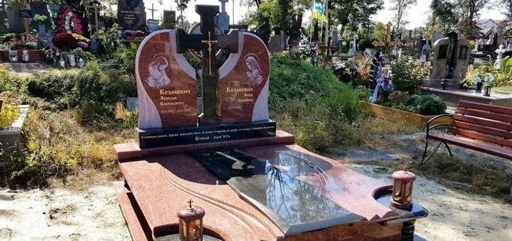 Гранитные памятники от компании «Granitgm» во Львове. Заказать со скидкой.