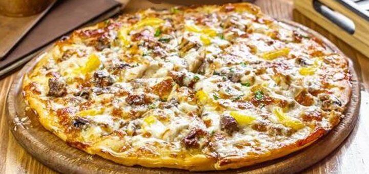 Pizza River Cafe on Heroes of Stalingrad Kiev