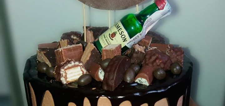 Order cakes at Krispy studio cake