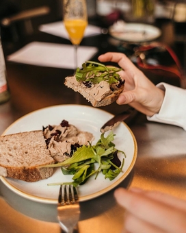 Акції бар «guilty wine bar» 1