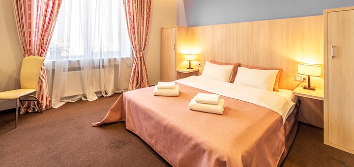Mini-hotel "People Hotel" in Odessa. Book rooms on promotion 17