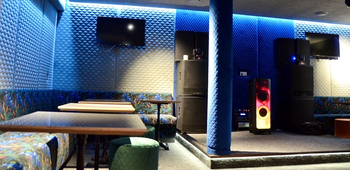 5th Avenue restaurant in Kiev. With discount.