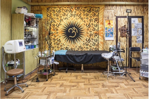 TST tattoo salon in Kiev. With discount.
