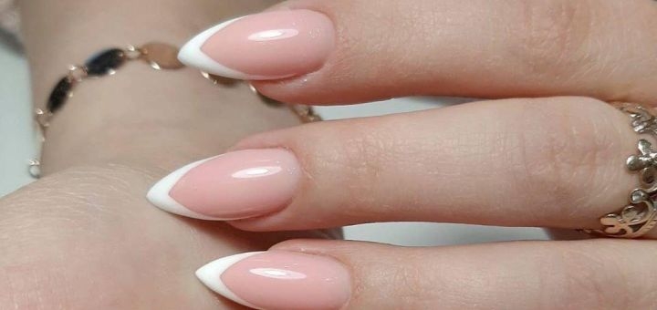 Discount on manicure and pedicure at Sweet Beauty salon