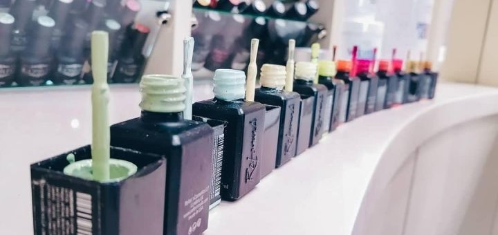 Discount on manicure and pedicure at Sweet Beauty salon
