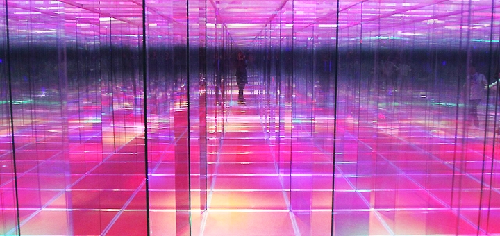 Glass labyrinth