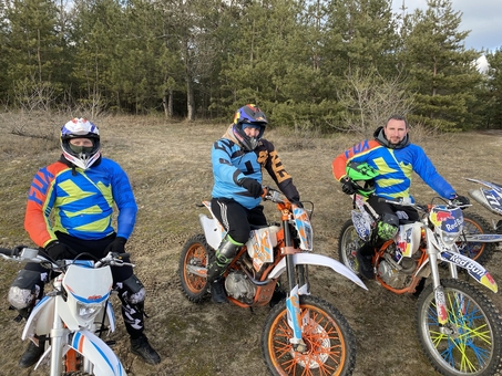 Прокат квадроциклів і мотоциклів Kvadro Dnepr в Дніпрі. Зі знижкою.