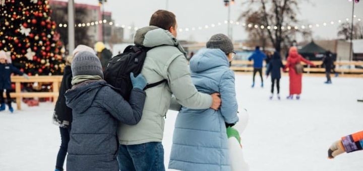 Skating rink at the art factory Platform, discounts on tickets