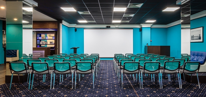 Hotel Tourist in Kyiv. Book a room with promotion 35
